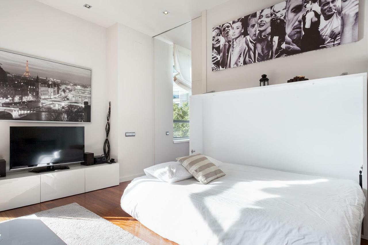 Uma Suites Passeig De Gracia 16 Барселона Екстер'єр фото