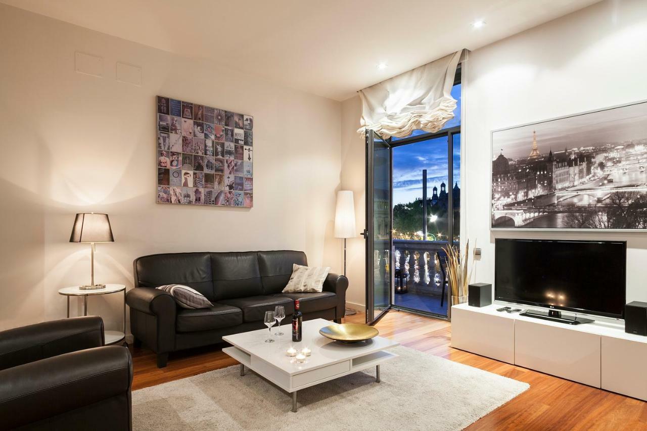 Uma Suites Passeig De Gracia 16 Барселона Екстер'єр фото