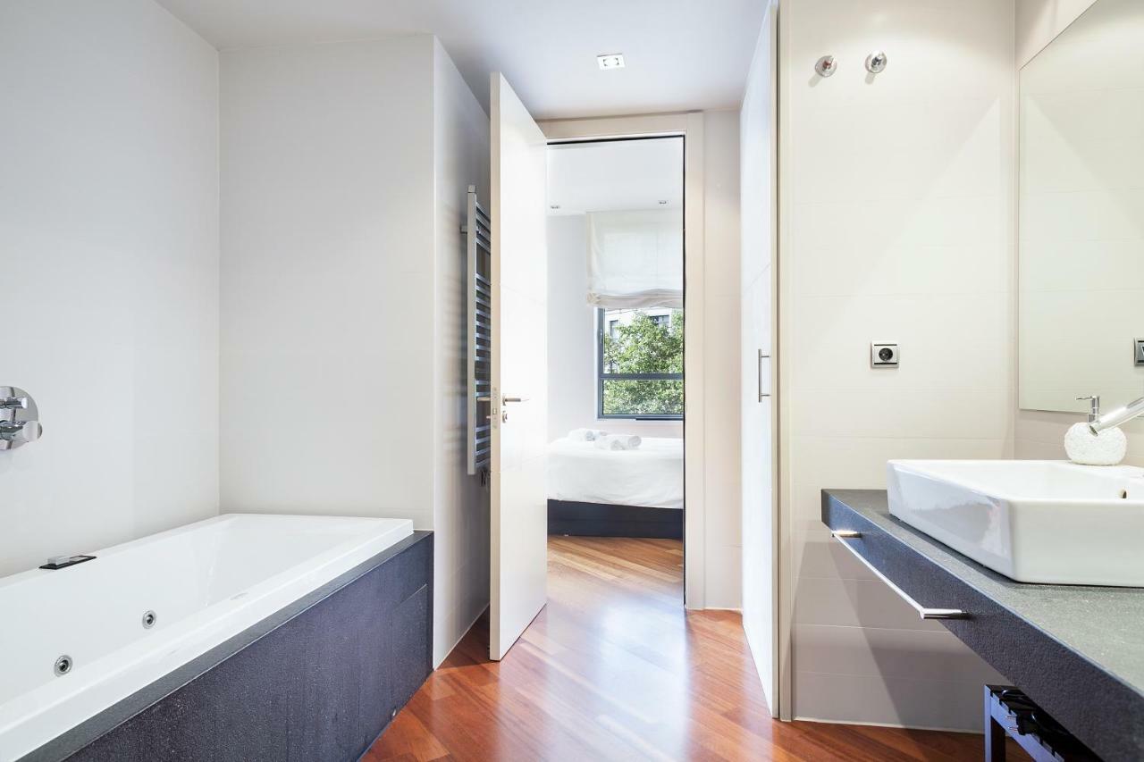 Uma Suites Passeig De Gracia 16 Барселона Екстер'єр фото